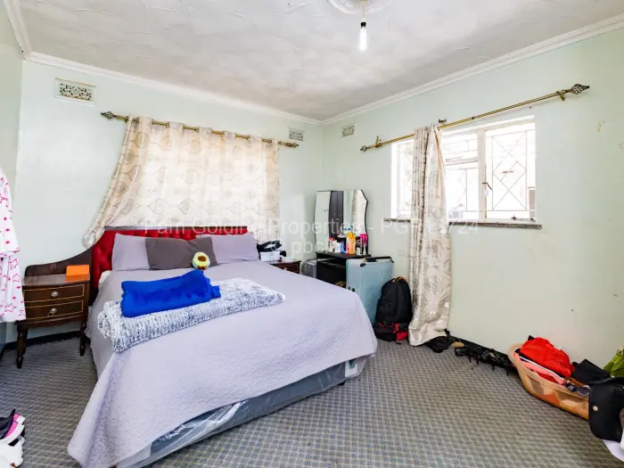 4 Bedroom House for Sale in Zimre Park, Harare