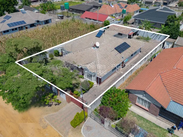 4 Bedroom House for Sale in Zimre Park, Harare