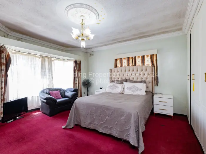 4 Bedroom House for Sale in Zimre Park, Harare