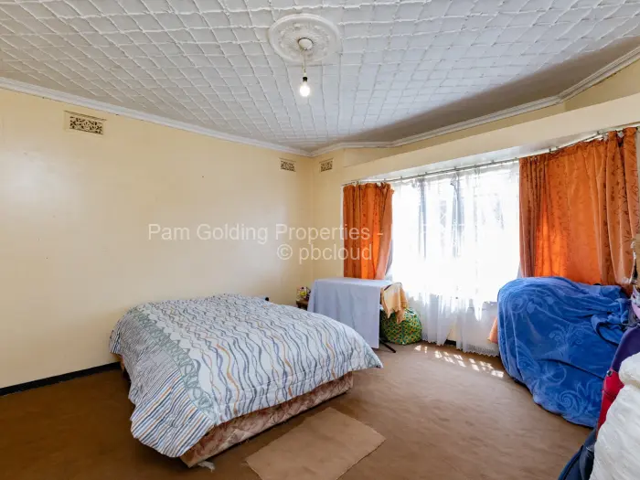 4 Bedroom House for Sale in Zimre Park, Harare