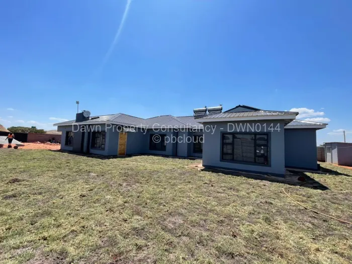 5 Bedroom House for Sale in Mount Pleasant Heights, Harare