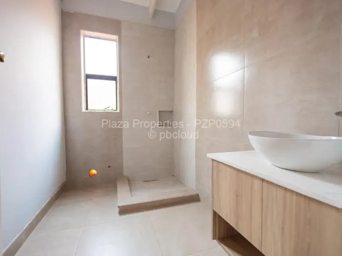 Townhouse/Cluster for Sale in Greendale, Harare