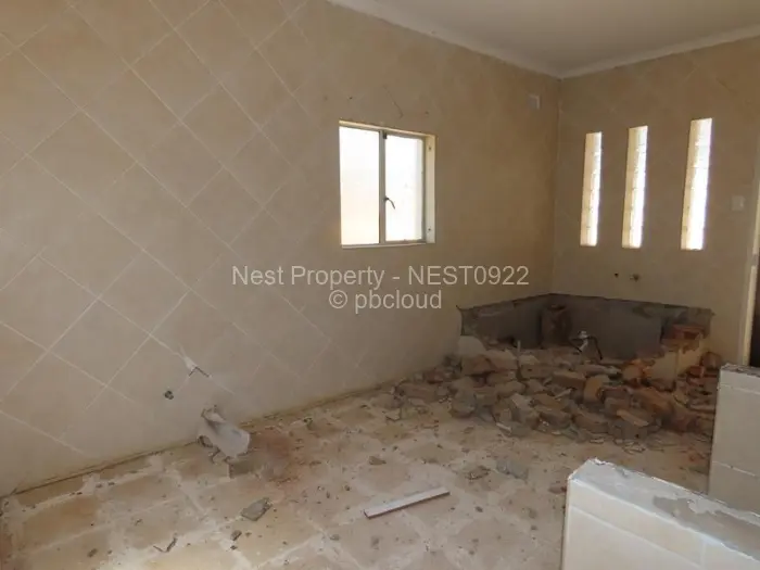 4 Bedroom House for Sale in Borrowdale, Harare