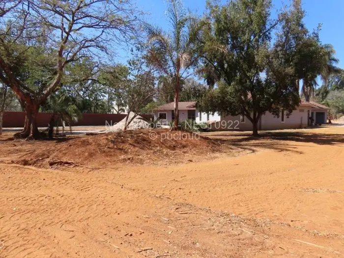 4 Bedroom House for Sale in Borrowdale, Harare