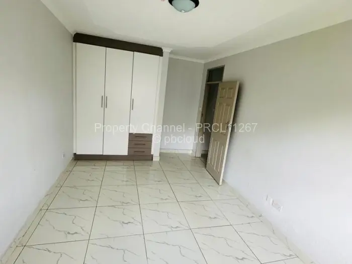 Townhouse/Cluster to Rent in Newlands, Harare