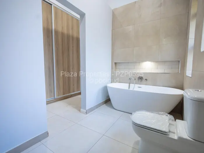 Townhouse/Cluster for Sale in Greendale, Harare