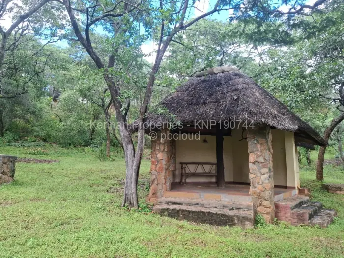 3 Bedroom House for Sale in Mazvikadei, Mazvikadei