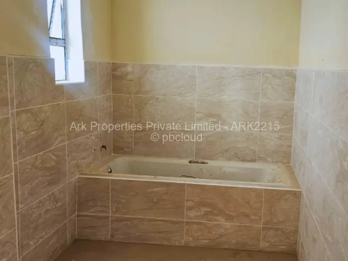 Flat/Apartment for Sale in Ashdown Park, Harare