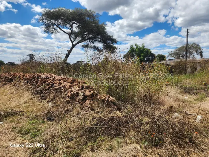 Commercial Stand for Sale in Dema, Dema