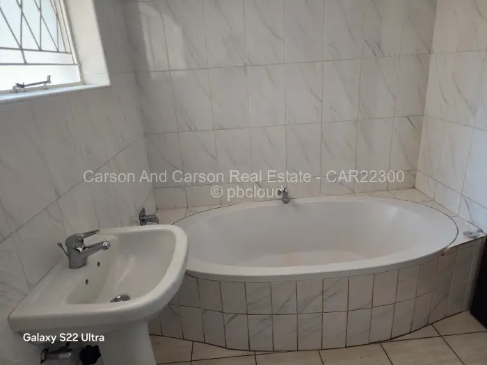 6 Bedroom House to Rent in Greendale