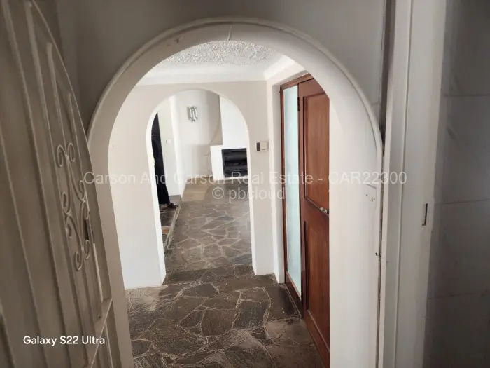 6 Bedroom House to Rent in Greendale