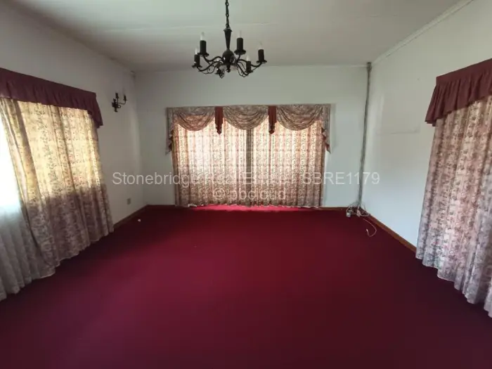 4 Bedroom House to Rent in Famona, Bulawayo