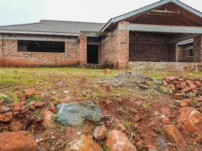 Townhouse/Cluster for Sale in Borrowdale, Harare