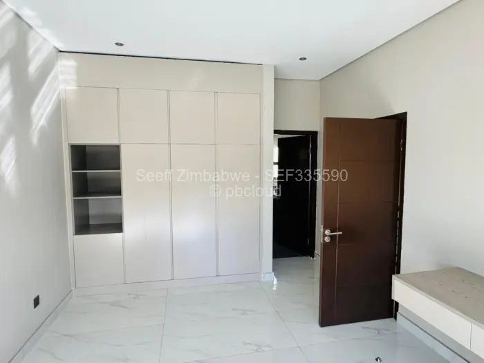 Townhouse/Cluster for Sale in Emerald Hill, Harare