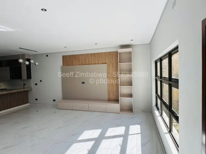 Townhouse/Cluster for Sale in Emerald Hill, Harare