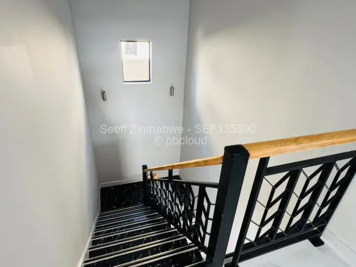 Townhouse/Cluster for Sale in Emerald Hill, Harare