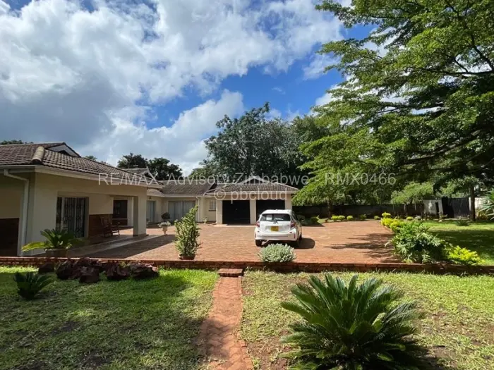 5 Bedroom House to Rent in Borrowdale