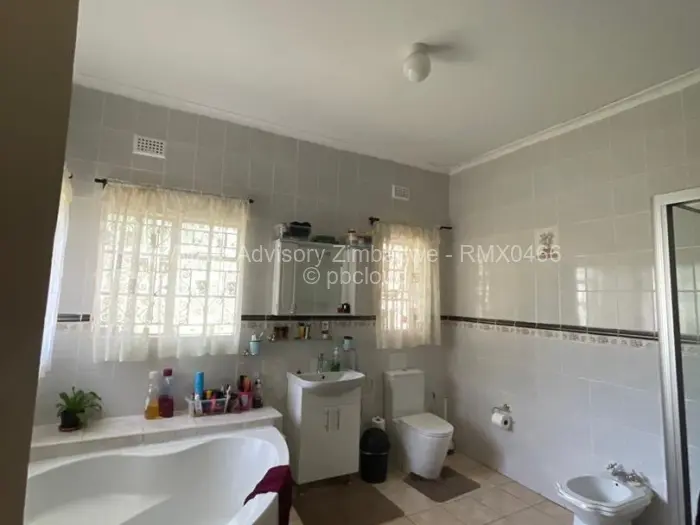 5 Bedroom House to Rent in Borrowdale