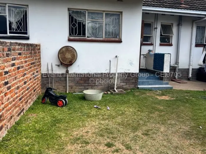 Flat/Apartment for Sale in Chadcombe, Harare