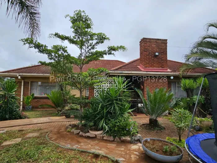 3 Bedroom House for Sale in Paddonhurst, Bulawayo
