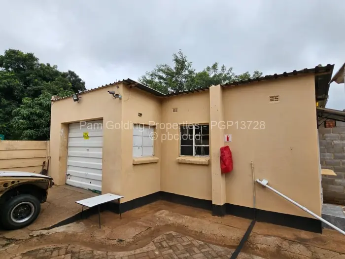 3 Bedroom House for Sale in Paddonhurst, Bulawayo