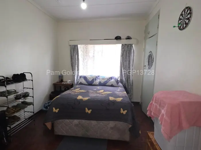 3 Bedroom House for Sale in Paddonhurst, Bulawayo