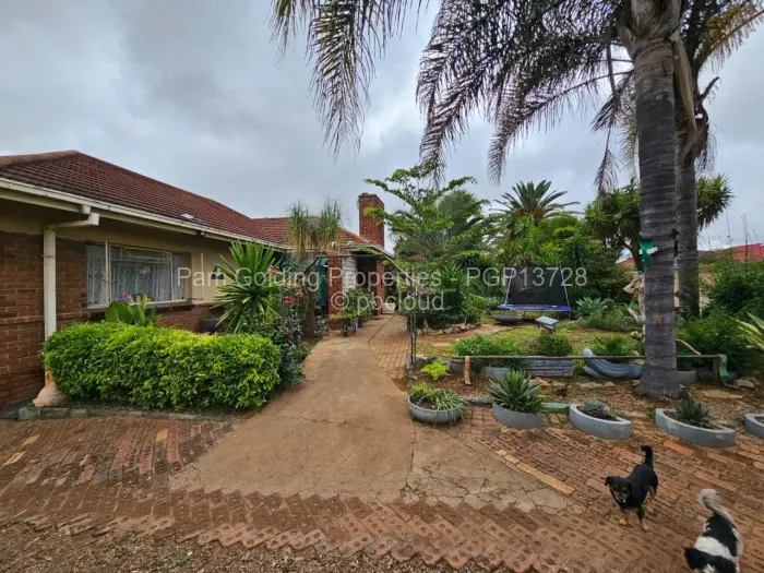 3 Bedroom House for Sale in Paddonhurst, Bulawayo