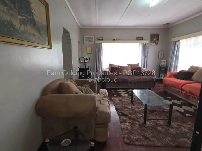 3 Bedroom House for Sale in Paddonhurst, Bulawayo