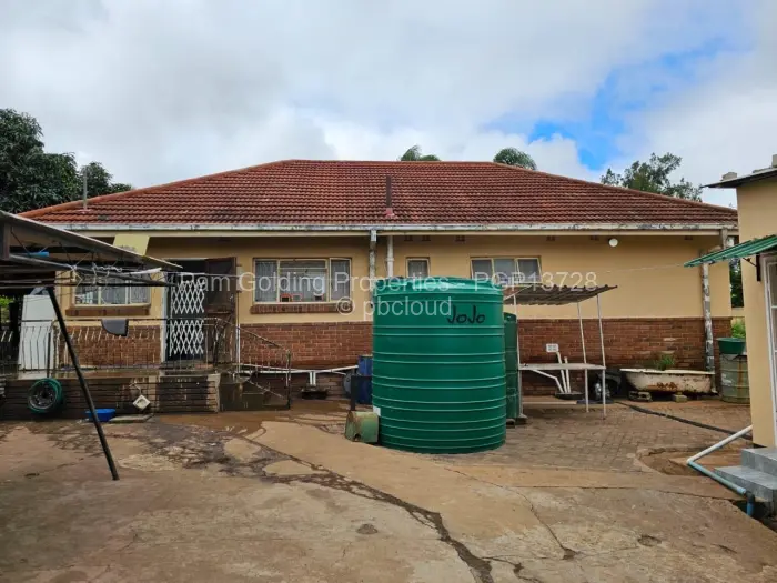 3 Bedroom House for Sale in Paddonhurst, Bulawayo