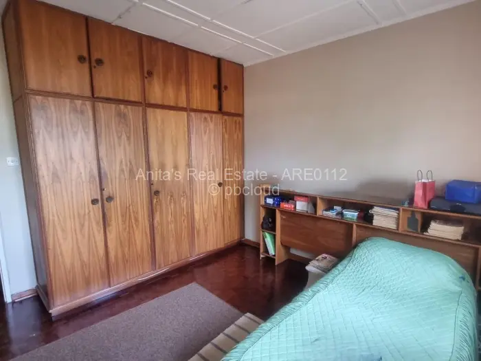 4 Bedroom House for Sale in Trenance, Bulawayo
