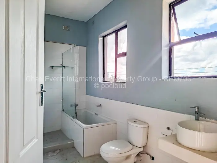 Flat/Apartment to Rent in Borrowdale West