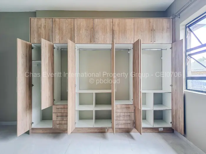 Flat/Apartment to Rent in Borrowdale West