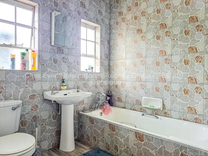 House to Rent in Marlborough