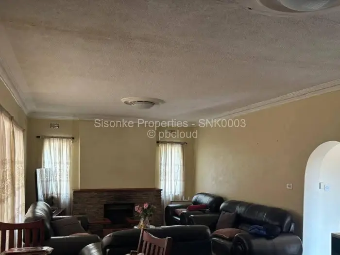 3 Bedroom House for Sale in Vainona, Harare