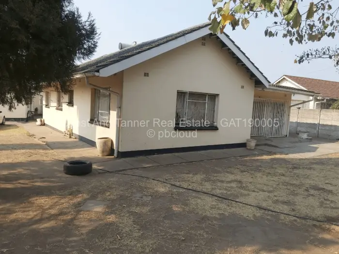 3 Bedroom House for Sale in Parktown, Harare
