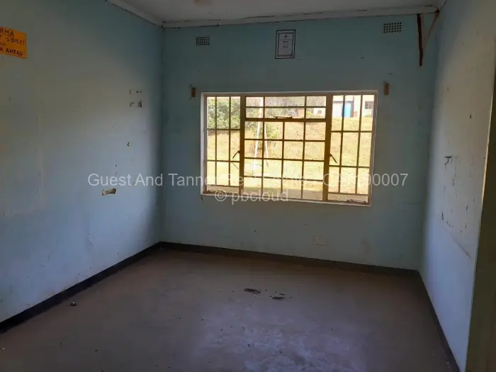 Warehouse/Industrial for Sale in Chinhoyi, Chinhoyi