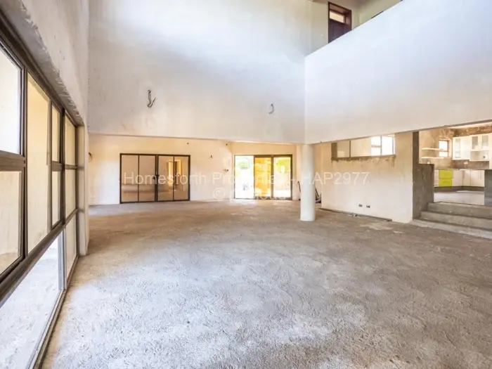 6 Bedroom House for Sale in Carrick Creagh Estate, Harare