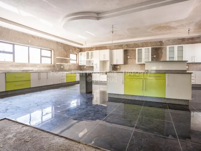 6 Bedroom House for Sale in Carrick Creagh Estate, Harare