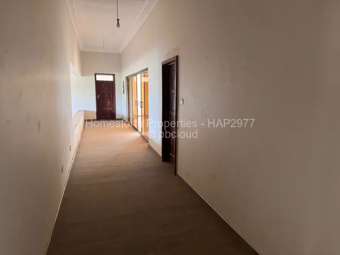 6 Bedroom House for Sale in Carrick Creagh Estate, Harare