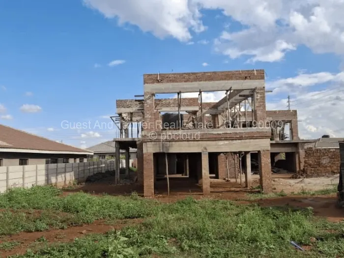 7 Bedroom House for Sale in Fairview, Harare