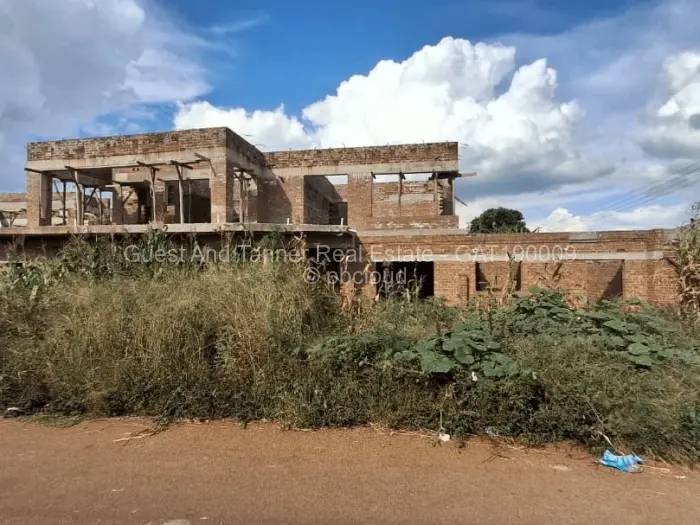 7 Bedroom House for Sale in Fairview, Harare