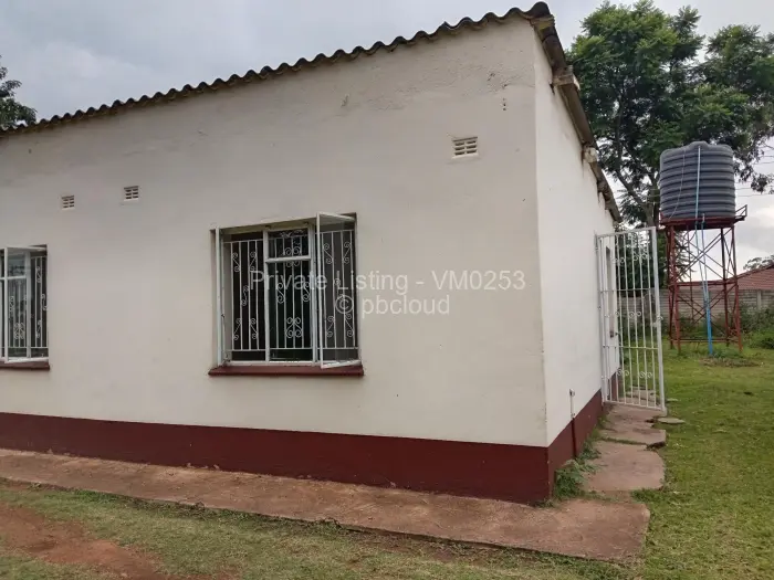 2 Bedroom Cottage/Garden Flat to Rent in Greendale North