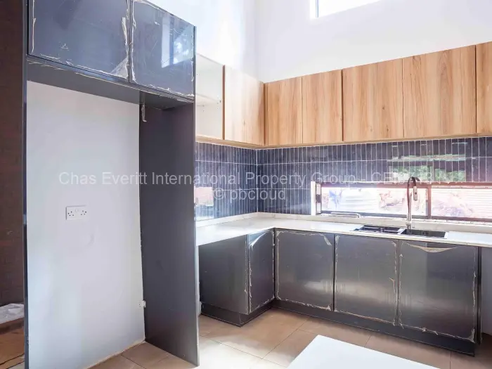 Townhouse/Cluster for Sale in Mandara, Harare