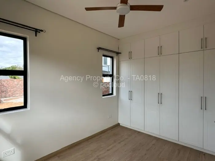 Townhouse/Cluster to Rent in Highlands, Harare