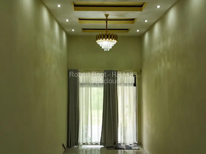 6 Bedroom House for Sale in Carrick Creagh Estate, Harare