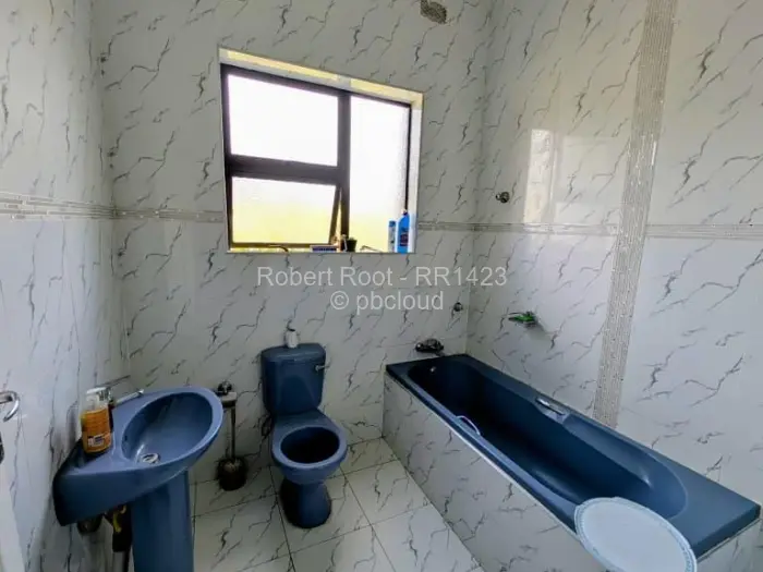 6 Bedroom House for Sale in Carrick Creagh Estate, Harare