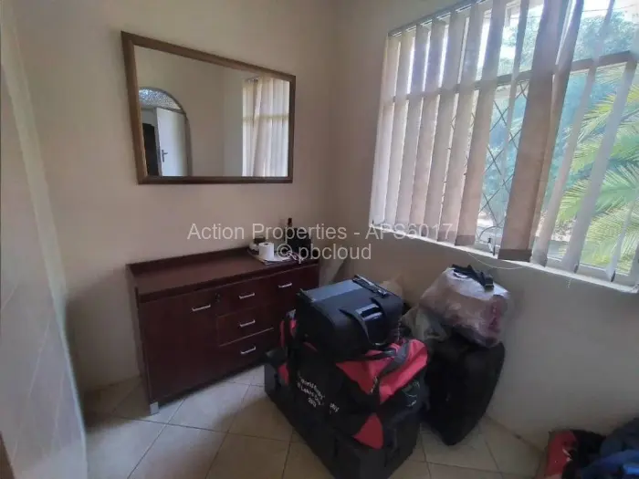 Other Commercial to Rent in Milton Park