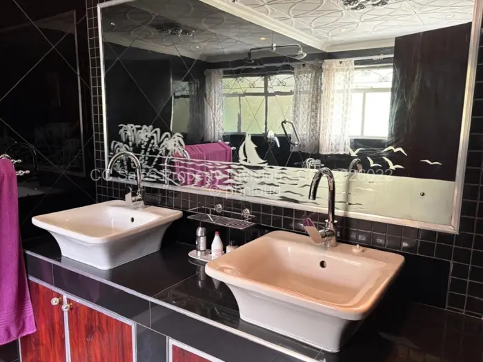 4 Bedroom House for Sale in Hillside Byo, Bulawayo