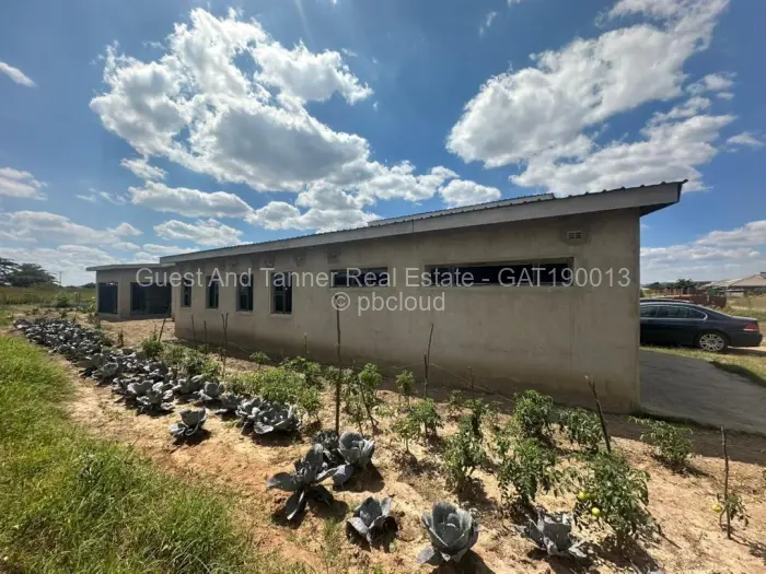 5 Bedroom House for Sale in Mwashuma Park, Harare
