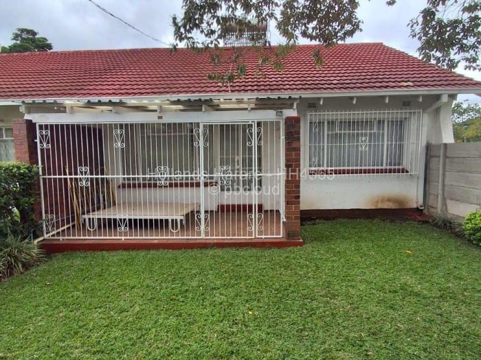 2 Bedroom Cottage/Garden Flat for Sale in Avondale, Harare